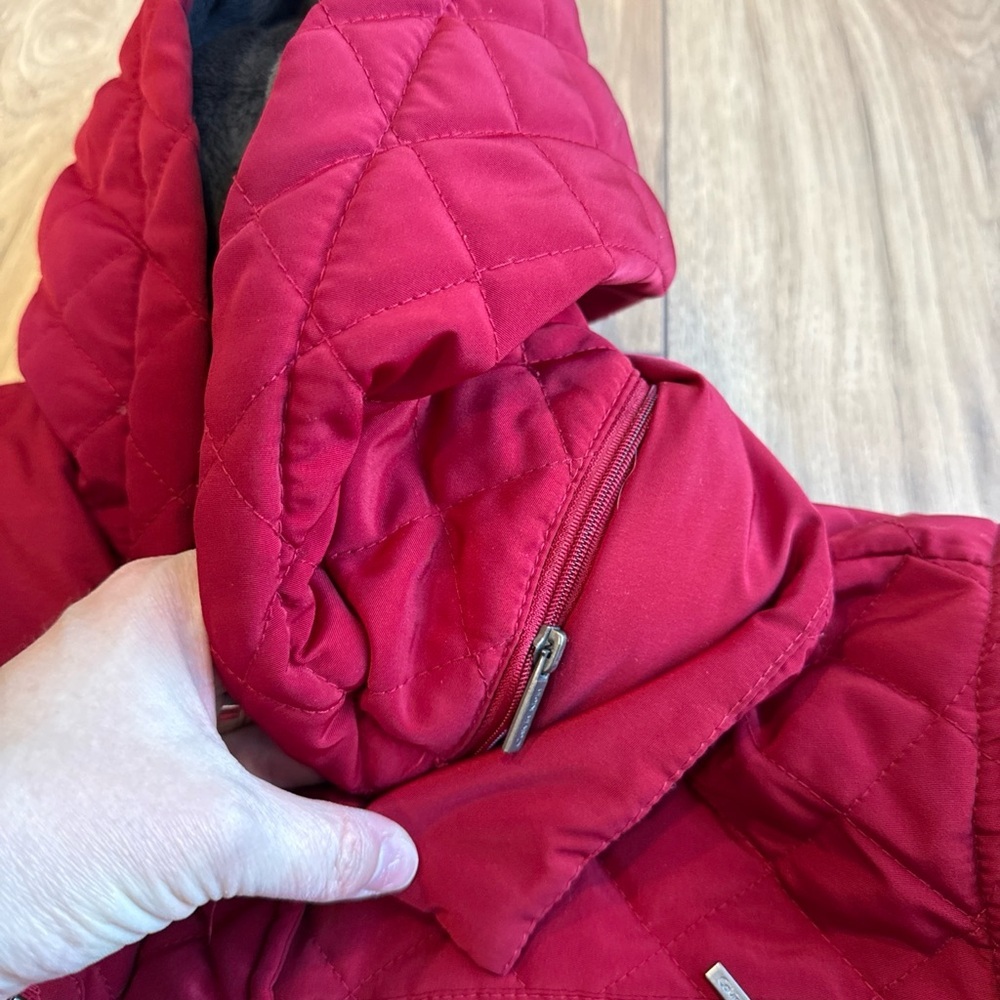 Calvin Klein Women’s Red Quilted  Jacket Size Large Full Zip Removable Hood - Picture 6 of 9